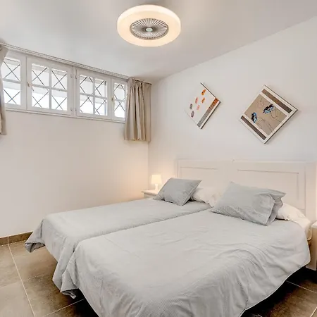 Neptuno 2a017 Пуэрто-де-Сантьяго